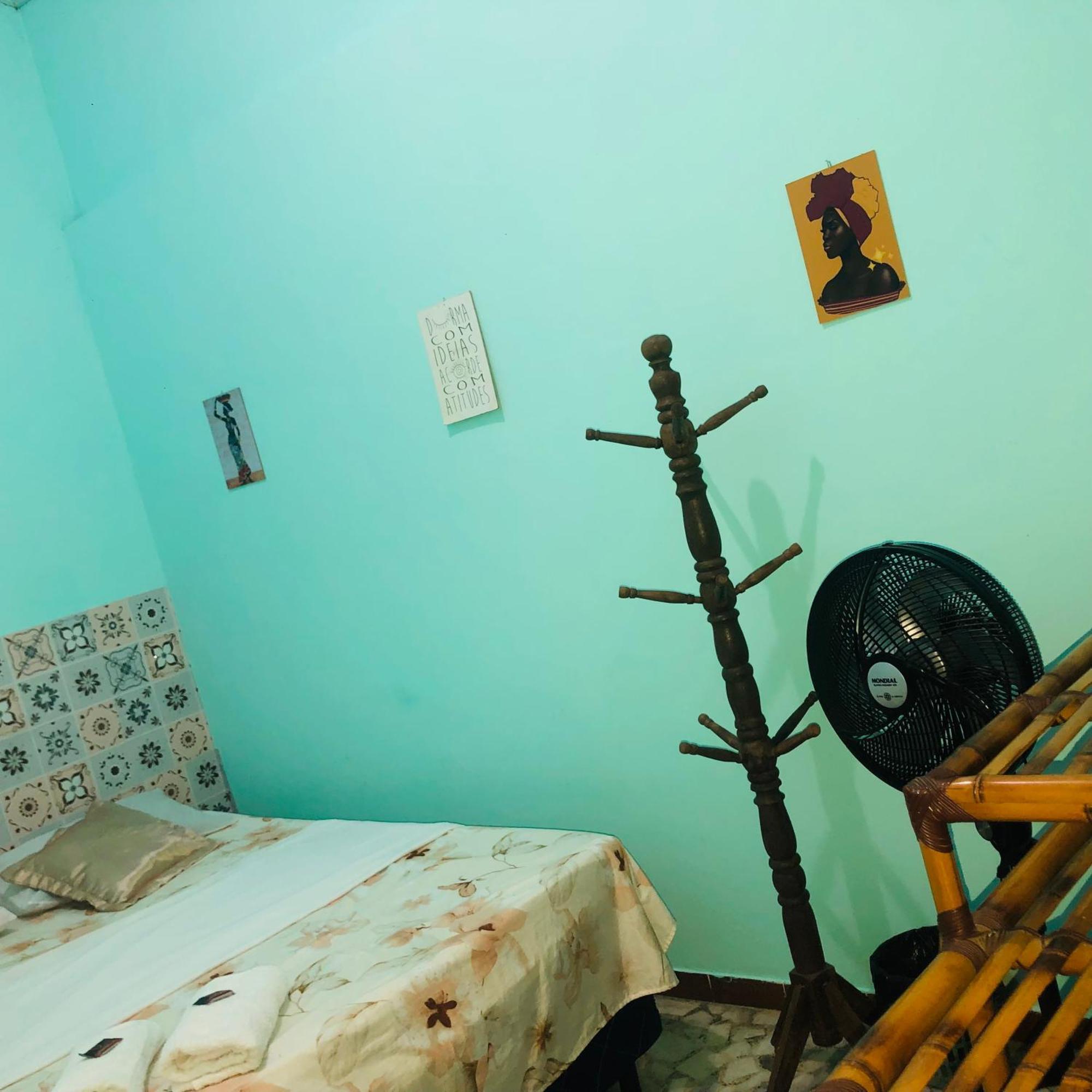 Quarto Duplo Econômico com Banheiro Compartilhado